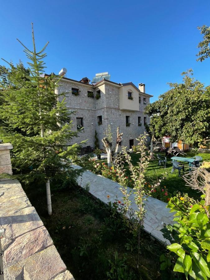 מלון Bujtina Liana Voskopojë מראה חיצוני תמונה